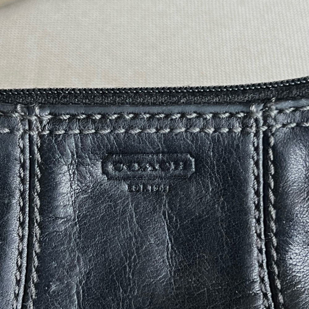 Coach Black Leather Coin Purse Key Pouch Zip Mini Wallet - Picture 6 of 6